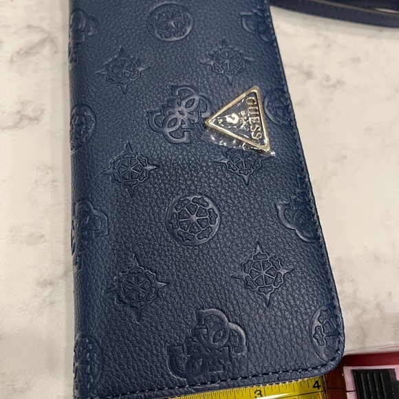 GUESS La Femme Large Zip Around Wallet Denim/Navy Blue Retails for 99.00 NWOT - Picture 9 of 9